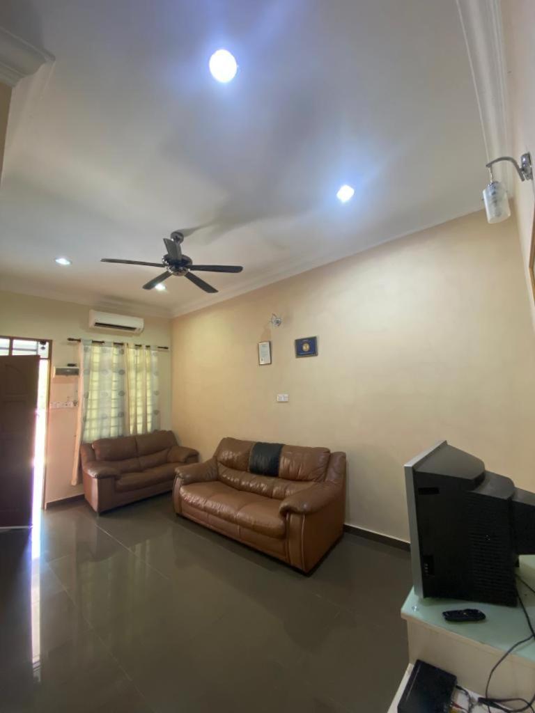 Homestay Tok Ma 1 Alur Tuman Marang Exterior photo